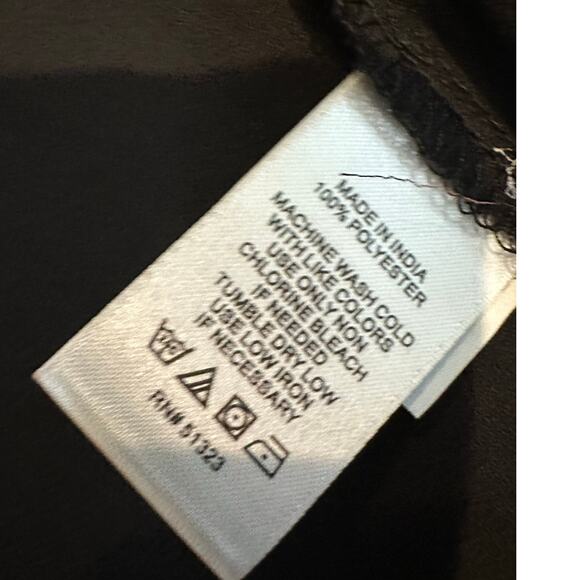 CeCe Women's Floral Print Ruffle Sleeve Blouse Black Size Small NWT Elegant Chic - Picture 8 of 10